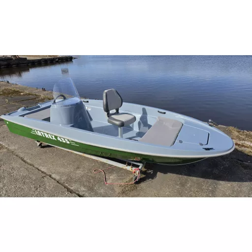 Motorni čamac Latrex 435